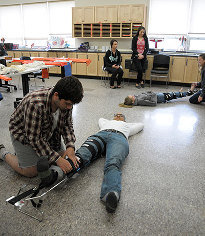 Monty Tech students participate in dual enrollment EMT program